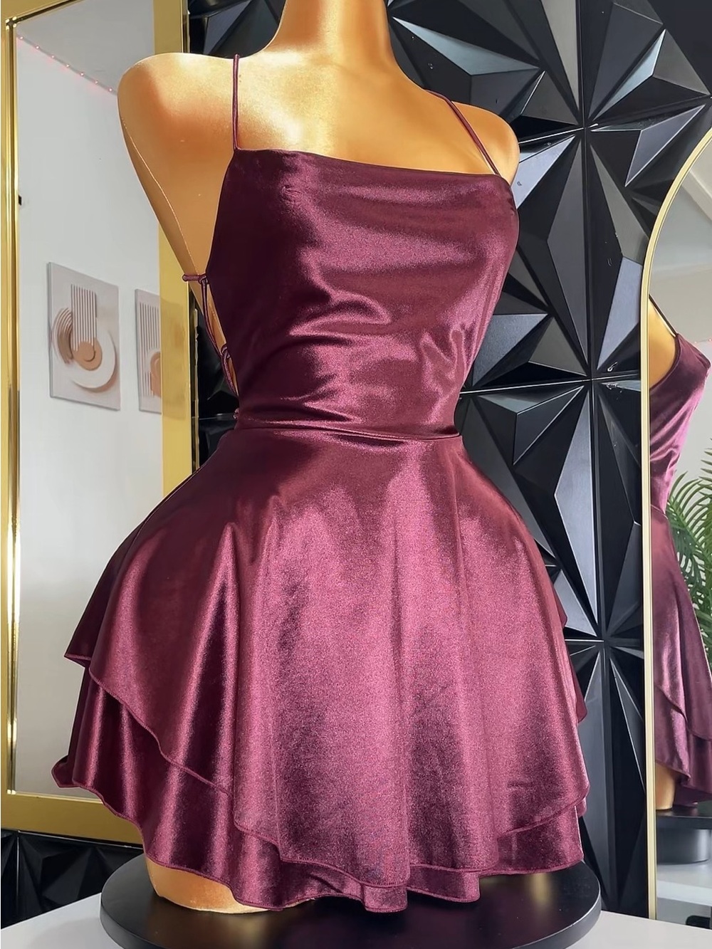 🔥👗Spaghetti-Strap Satin Mini Dress in Burgundy